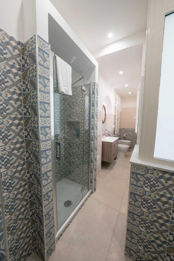 Gramsci Luxury Apartment By Dimorra Naples Luaran gambar